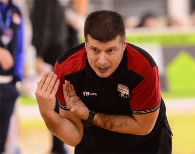 Milan Gršić i njegove devojke još nemaju izgubljen set Milan Gršić i njegove devojke još nemaju izgubljen set