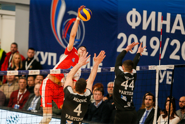 Šampion ne da lidersku poziciju Šampion ne da lidersku poziciju