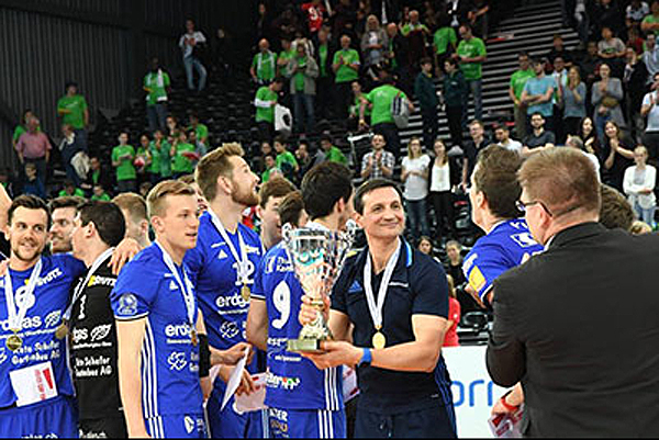 Ratko Pavličević osvojio Kup Švajcarske sa Voley Amrisvilom Ratko Pavličević osvojio Kup Švajcarske sa Voley Amrisvilom