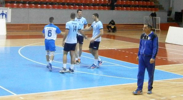 Željko Vukelić i igrači Jedinstva Željko Vukelić i igrači Jedinstva
